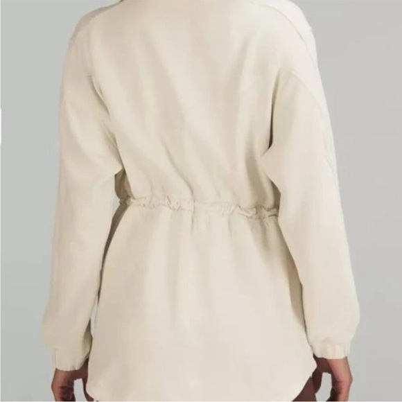 Lululemon athletica Softstreme Cinch-Waist Jacket - Opal Size 6 Like New - Picture 3 of 8